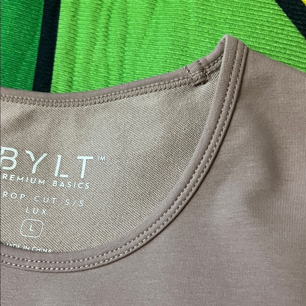 BYLT Basics Drop-Cut: LUX Light-Purple. (Pre-owned ) - Picture 8 of 10